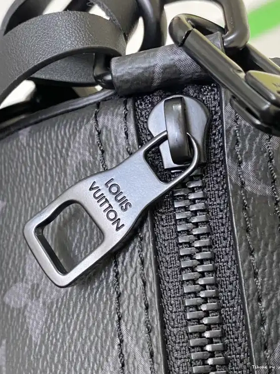 Cheap LOUIS Soft VUITTON PM Polochon 0511